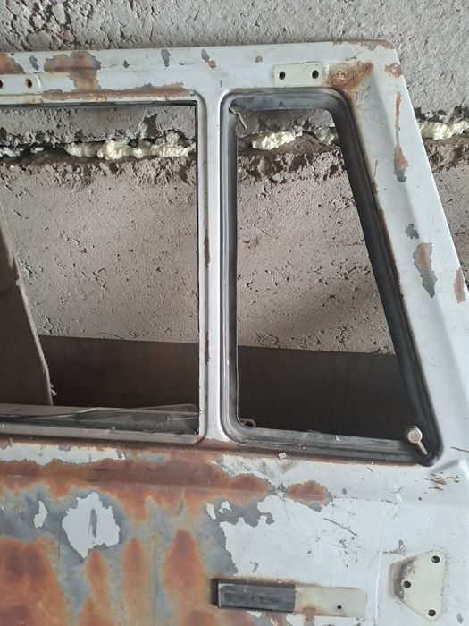 Двери камаз евро. Дверь камаз евро комплект. Почти даром.