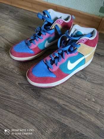 продаю новые туфли и кроссовки