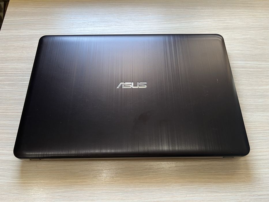Ноутбук Asus D540M