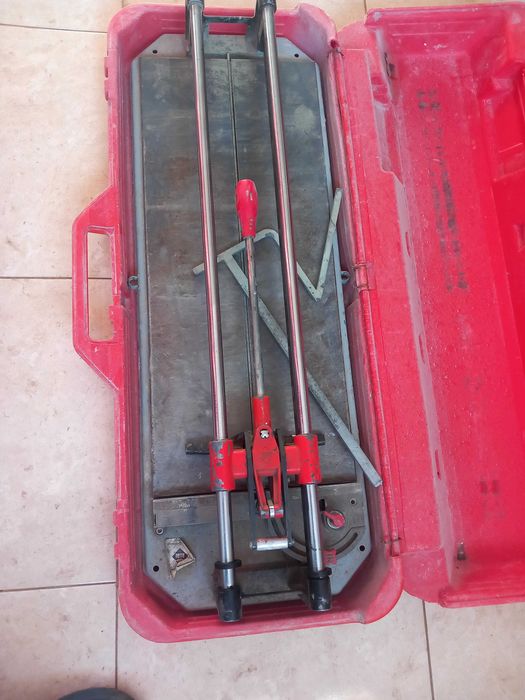 Vănd mașină tăiat gresie