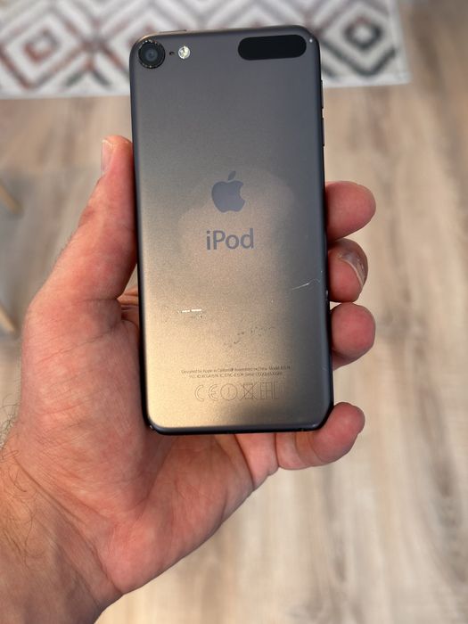 iPod  6th Gen 16GB Space Grey