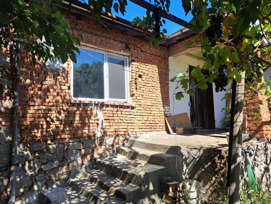 Къща в село Езерово