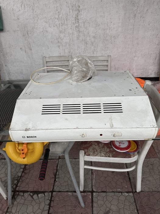 Вытяжка Bosch рабочая