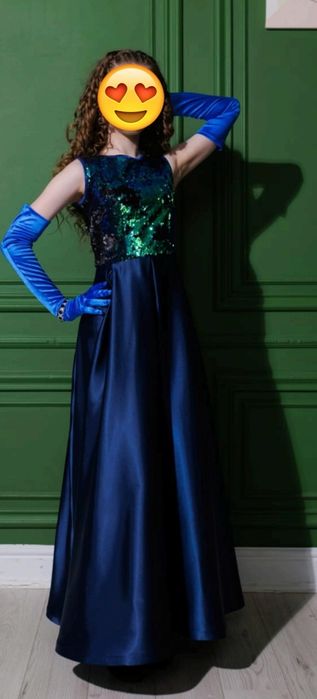 Продам платье для девочки-подростка