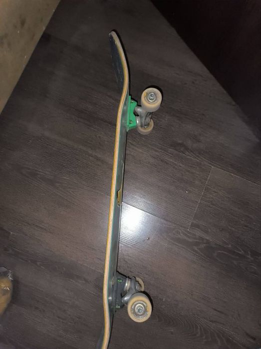 продам скейтборд