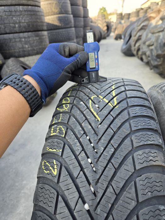 Anvelope de iarna 215-60r17 Pirelli