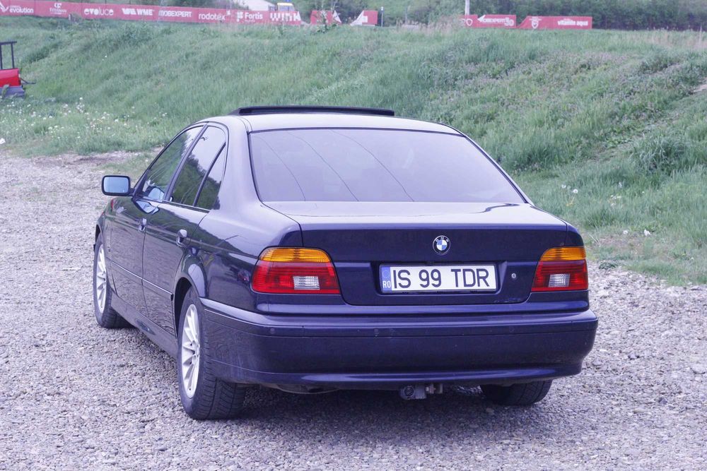 Bmw e39 2.5 diesel automat 2001 252k km Iasi • OLX.ro