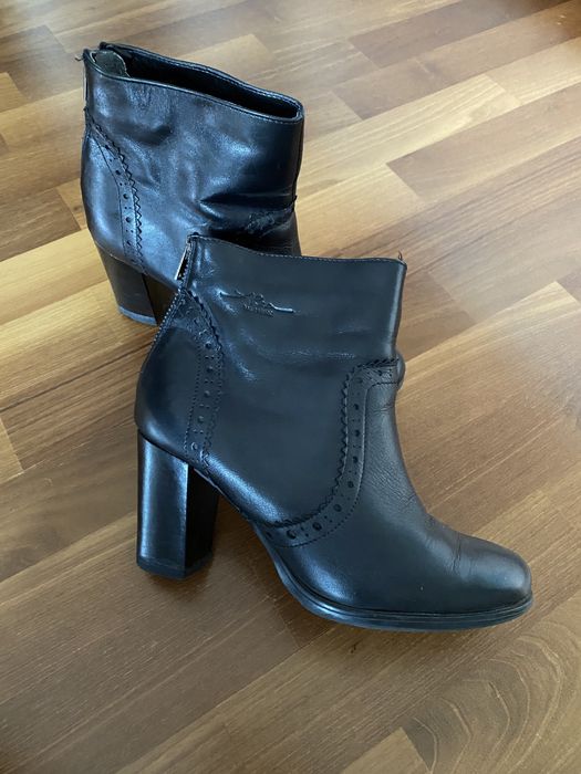 Ghete piele naturala marimea 38 negri