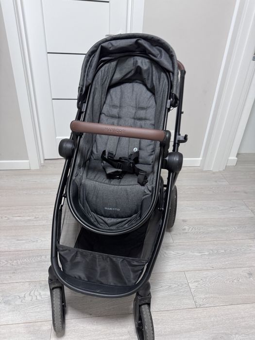 Carucior Zelia S Trio - Gri inchis Maxi Cosi