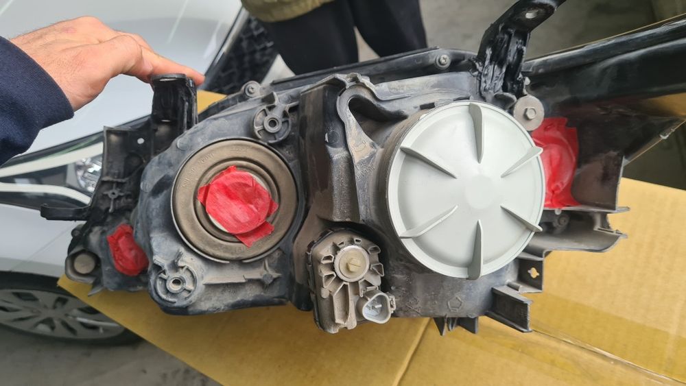 Фара Тойота Камри 50