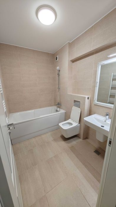 Închiriez apartament 3 camere, Decebal Residence