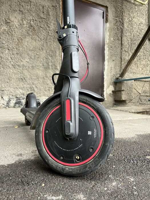 Электросамокат Xiaomi Scooter 4Pro