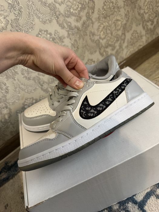 Кроссовки мужские новые