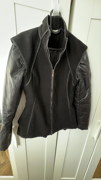 Яке вталено S размер  пролет,есен,зима