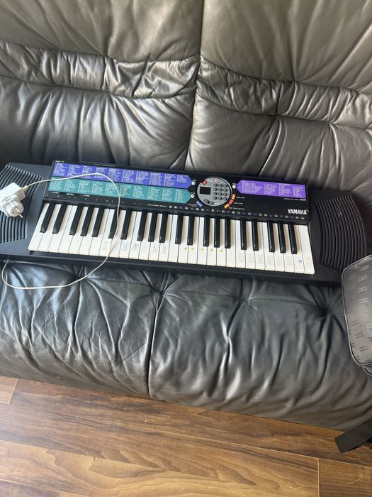 Orga yamaha psr  77