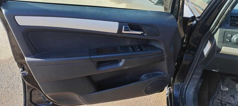 Vand Opel Zafira b,2008