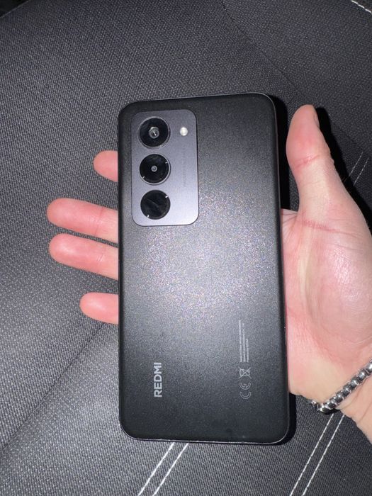 Telefon Xiaomi Redmi 15 – 256GB – stare foarte bună