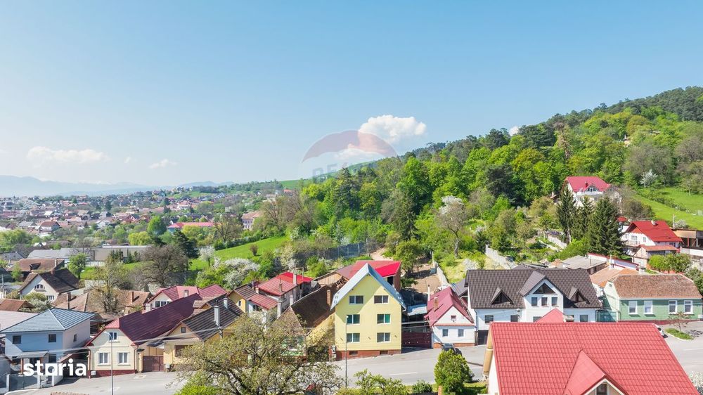 Casă individuală + corp secundar, 475 mp utili, Codlea