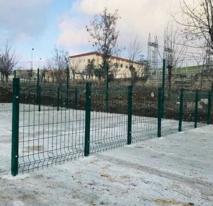 Оградни пана, Метални колове и Портали