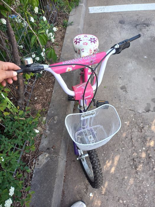 Vând 2 biciclete,1fata-1baiat