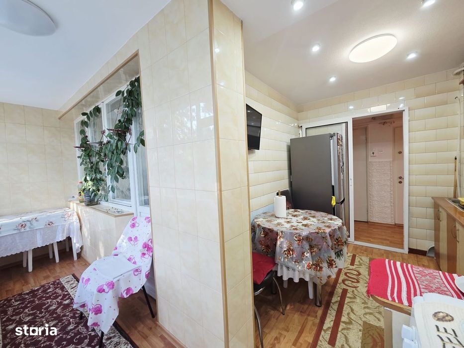 Apartament cu 3 cam Tiglina 3 etaj 1 CT izolat 2 balcoane 65 mp — fotografia 3