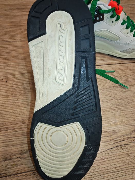 Маратонки    NIKE