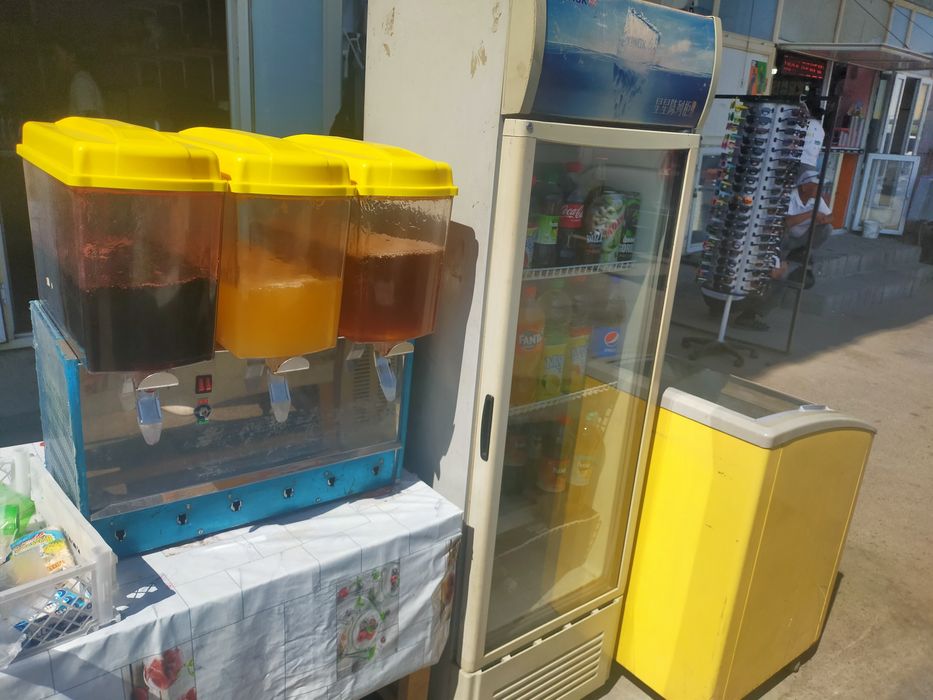 балмұздақ апарат, үш көздік су атқылаитын. попкорм бірге сатылады