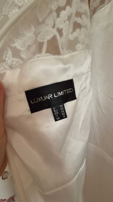 Сватбена рокля размер 42