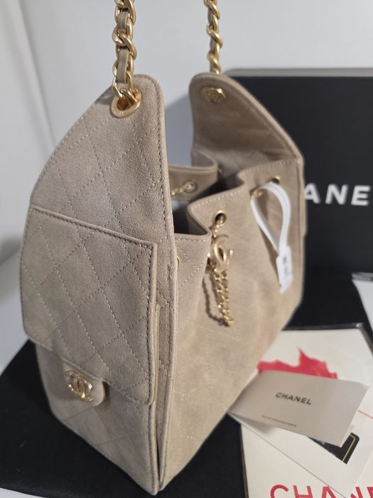 Дамска чанта Chanel Hobo 25S Suede