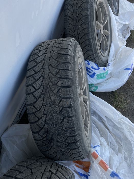 Продам диски с зимней резиной