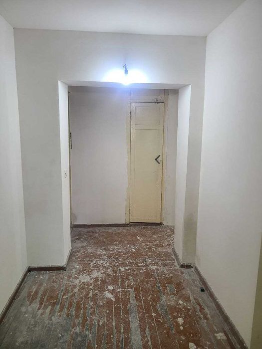 Sarboz kuchada dom 41a/3kv sotiladi