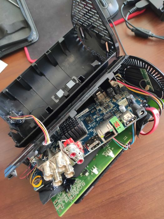 Camera Dahua ascunsa in router D-Link D860L functional