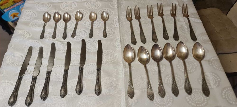 Set tacamuri placate cu argint