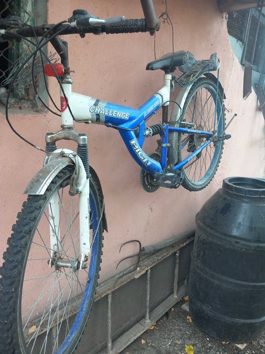 Bicicleta de vânzare