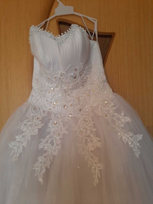 Продам свадебное платье