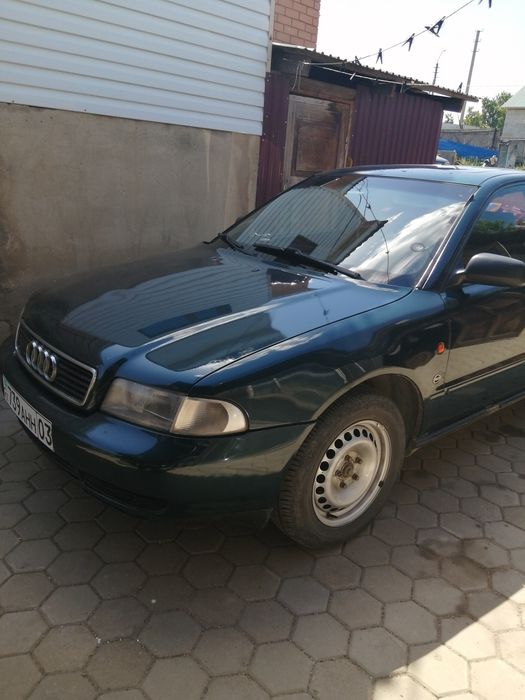 Ауди А4 продам .