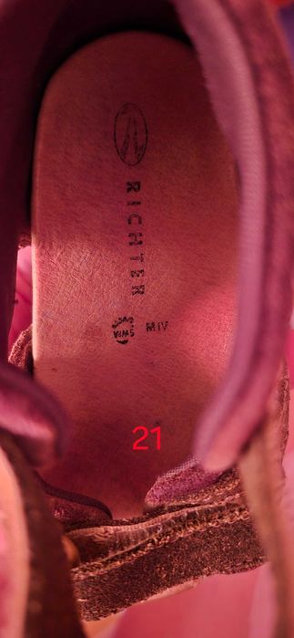 Incaltaminte  19-20-21