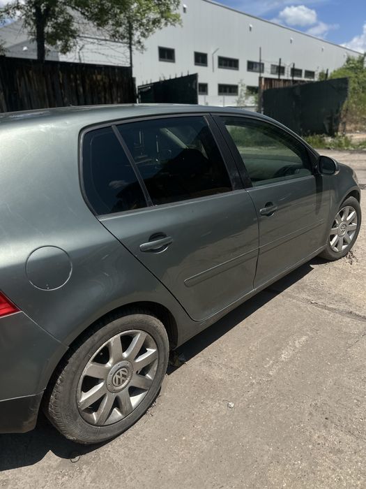 Golf 5 2012 година