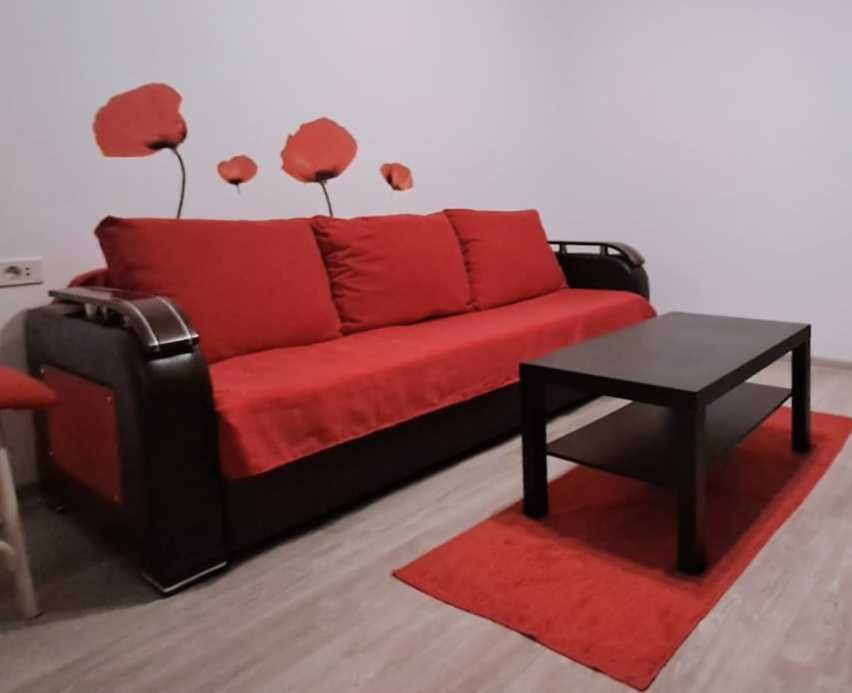 Canapea extensibila cu lada pentru depozitare superba