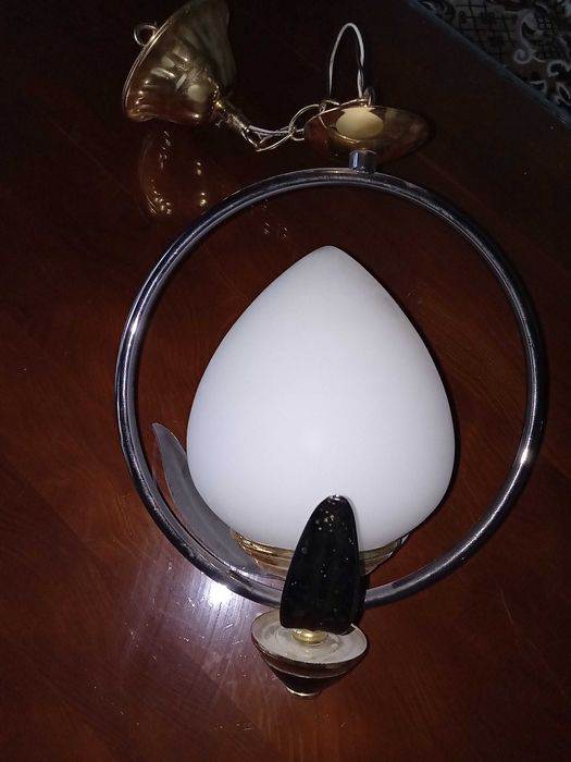 Продам Люстру продам