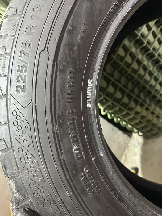 Нови бусове гуми Continental 225/75/16 С