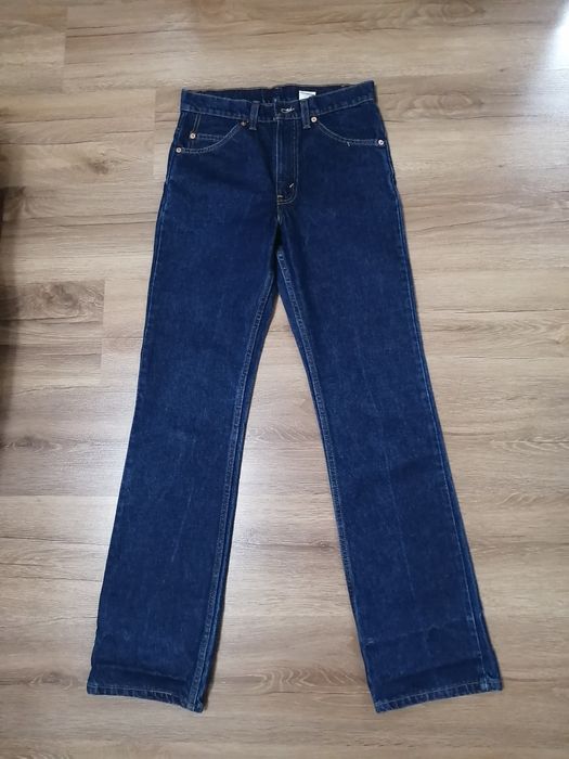 Фирменные джинсы Levi's