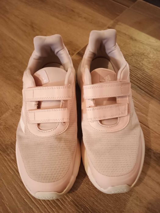 Дамски маратонки Adidas 40 номер