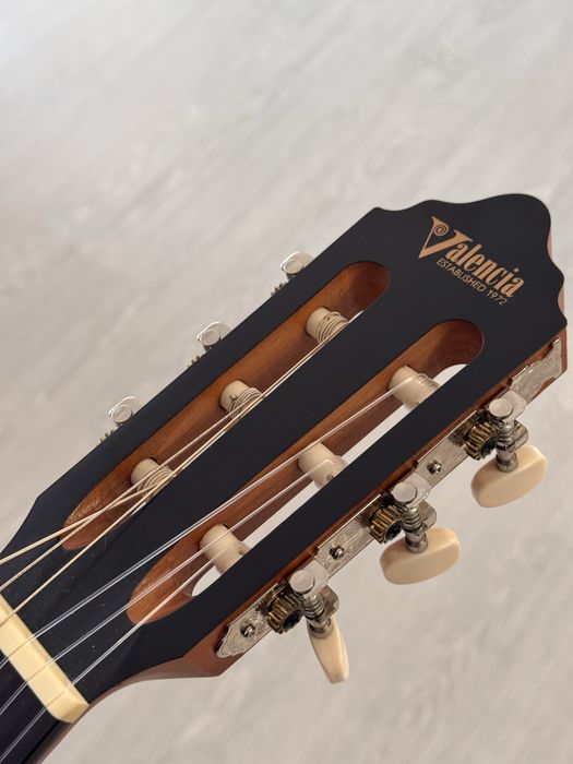 Класическа китара класик Valencia established 1972