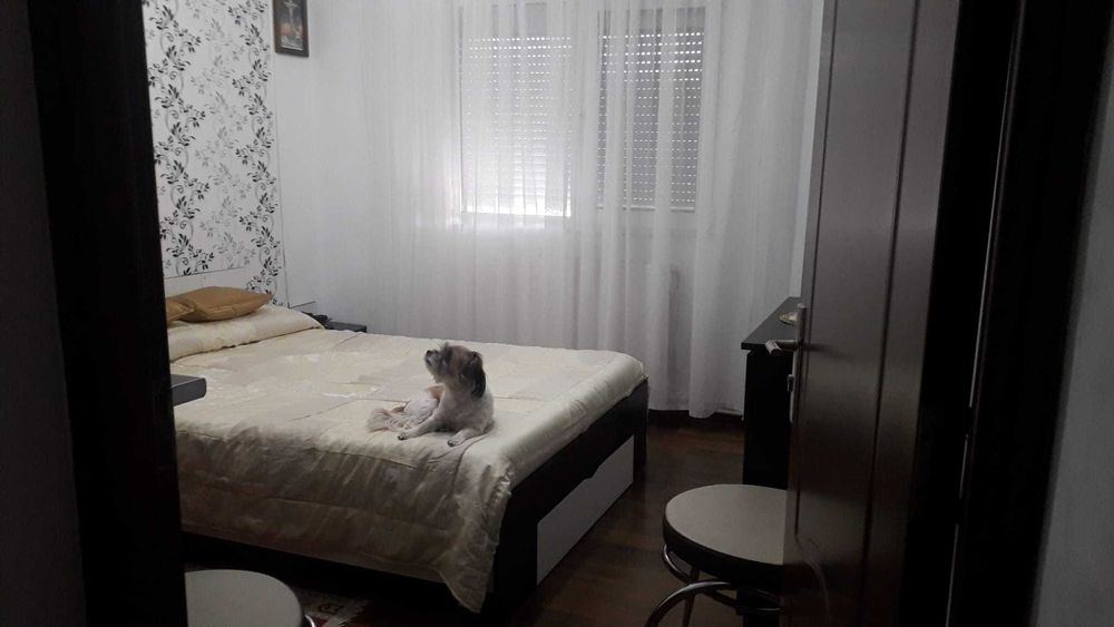 Apartament 3 Camere  Etaj 4  Sau schimb cu 2 camere