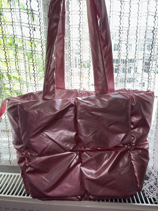 розова чанта шушлякова