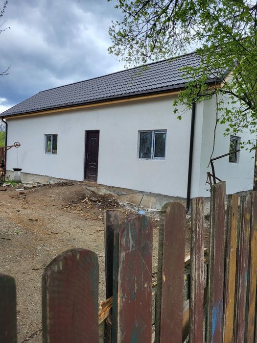 Montaj acoperișuri și reparații de urgență dulgherie