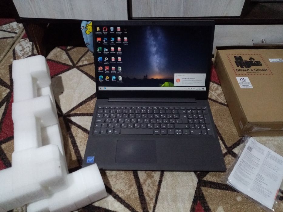 Noutbuk yangi sotiladi