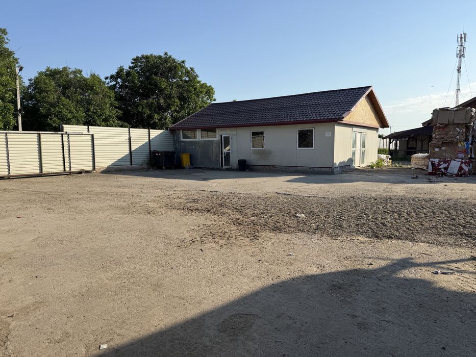 Teren intravilan curti constructii Autostrada A7+casa de locuit