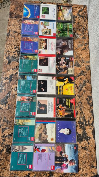 Vând Lot 24 CD cu muzica clasica mixta colectia EMI HIS Master's Voice
